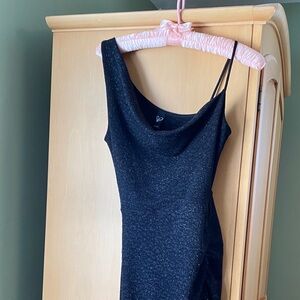 ⭐️✨Shimmering Elegant Black Maxi Dress w/ shoulder and Spaghetti strap and slit.